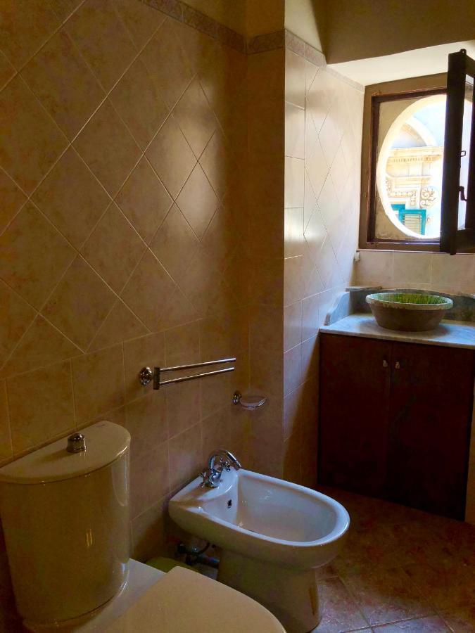 Zio Toto Bed & Breakfast Noto Exterior photo